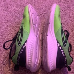 green size 4 brand name fila